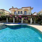 Vigdis Dalyan- Family-friendly In Dalyan Centre With Private Pool & Garden