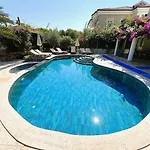 Vigdis Dalyan- Family-friendly In Dalyan Centre With Private Pool & Garden * Ортаджа