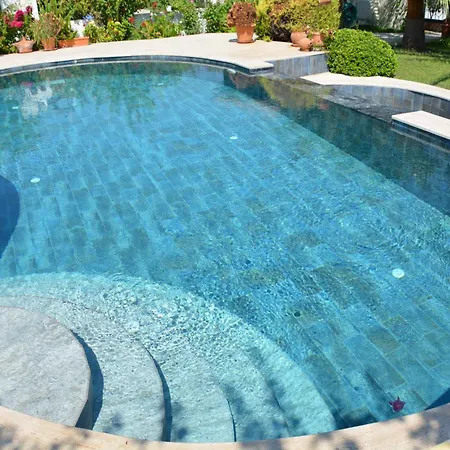 Вилла Vigdis Dalyan- Family-friendly In Dalyan Centre With Private Pool & Garden *