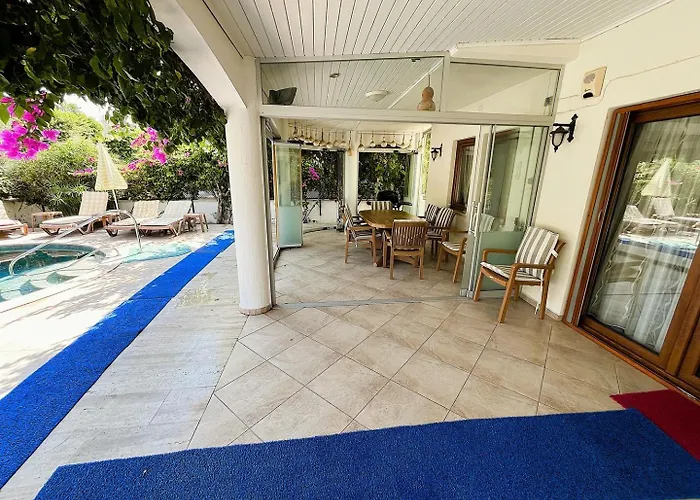 Villa Vigdis Dalyan- Family-friendly In Dalyan Centre With Private Pool & Garden