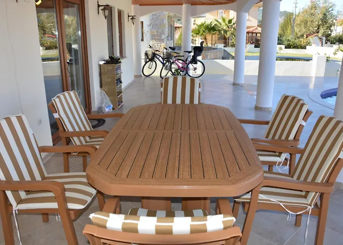 Vigdis Dalyan- Family-friendly In Dalyan Centre With Private Pool & Garden Villa